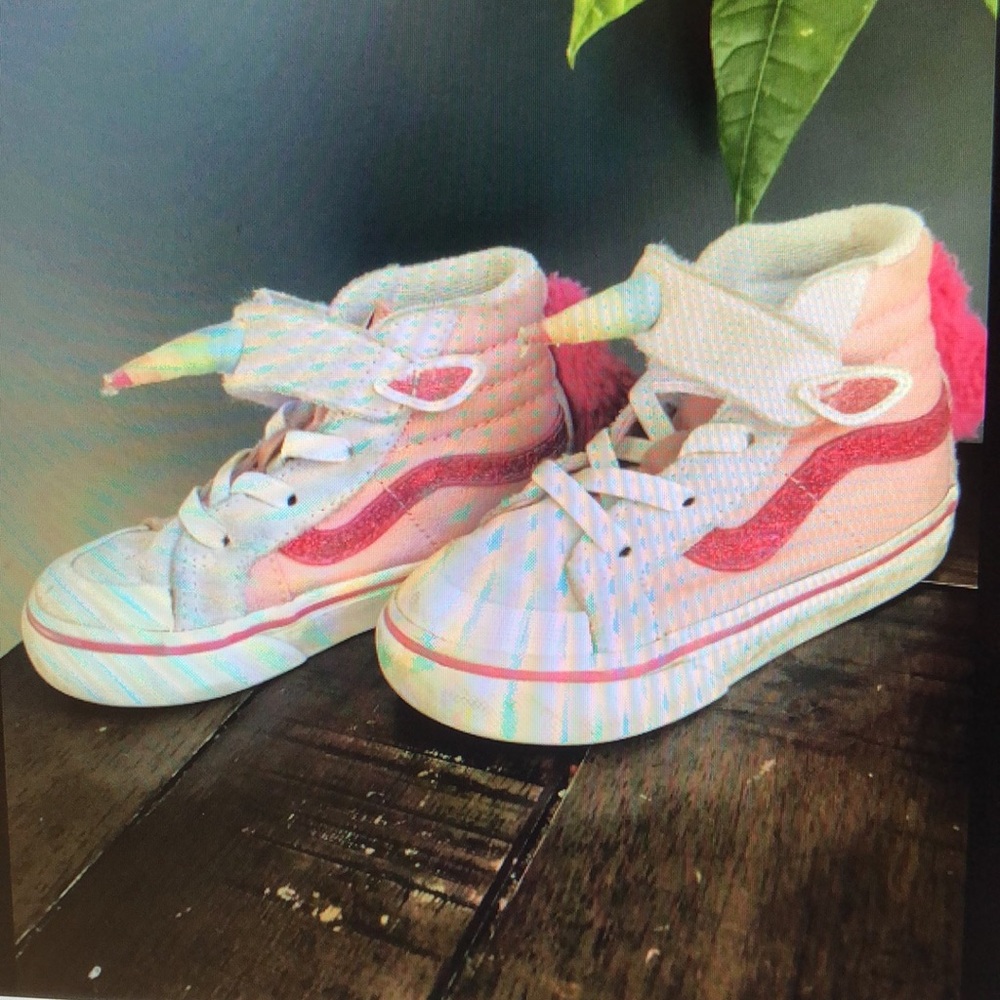 Vans toddler rainbow unicorn shoes size 7.0 US